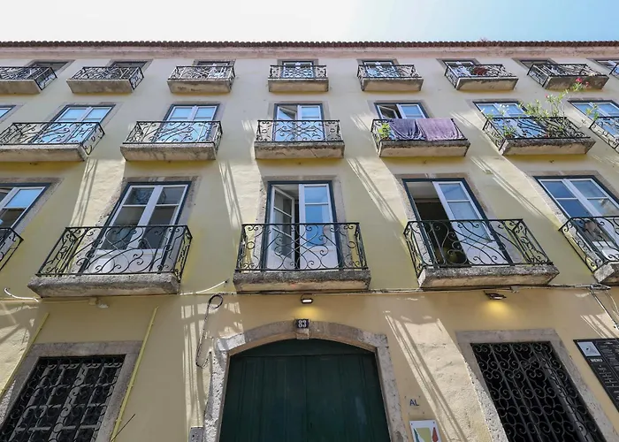 Lr Guest House Lisbona